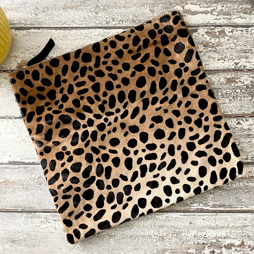 🔥CLARE V Leopard Clutch foldover NWT